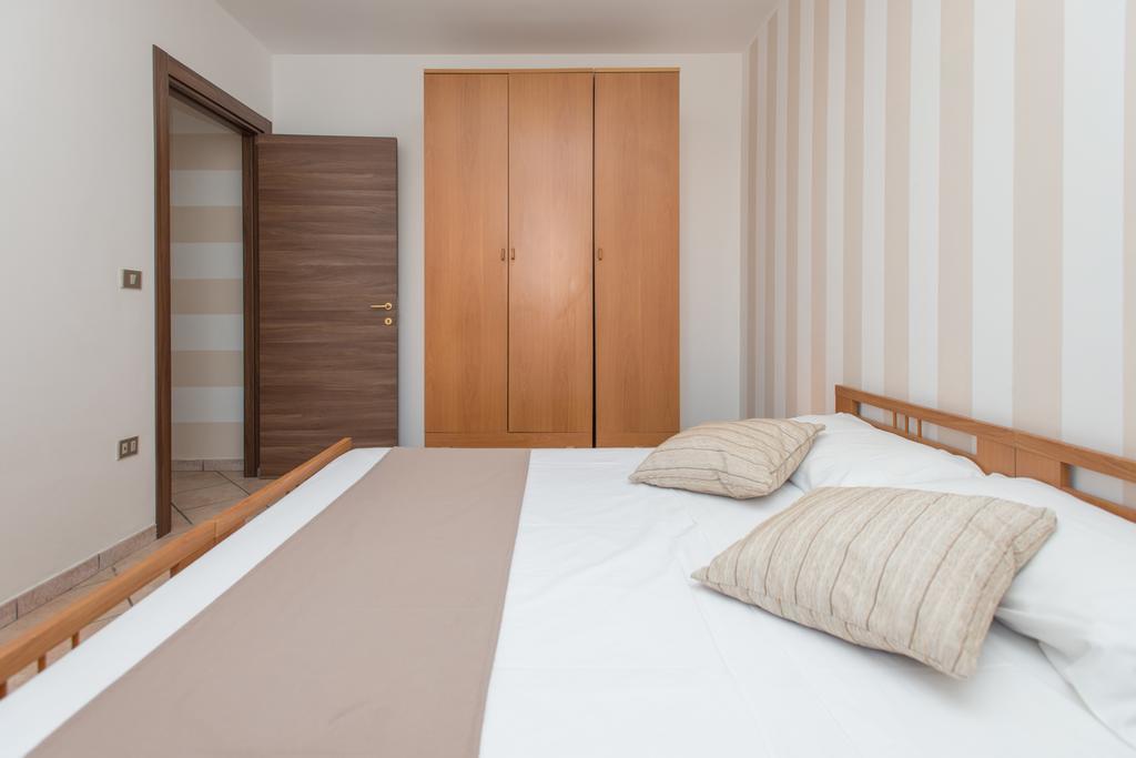 Blu Side Hotel & Residence 托雷圣乔万尼乌 外观 照片